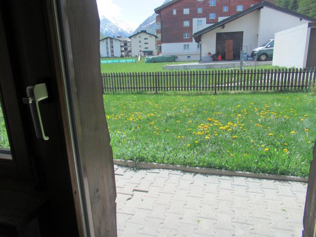 Free Cable Car & Bus In The Summer Haus L'Oree Саас-Грунд Стая снимка